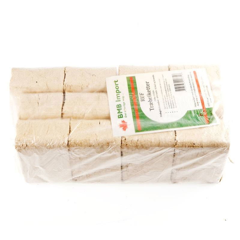 Pakke med RUF træbriketter til brændeovn
