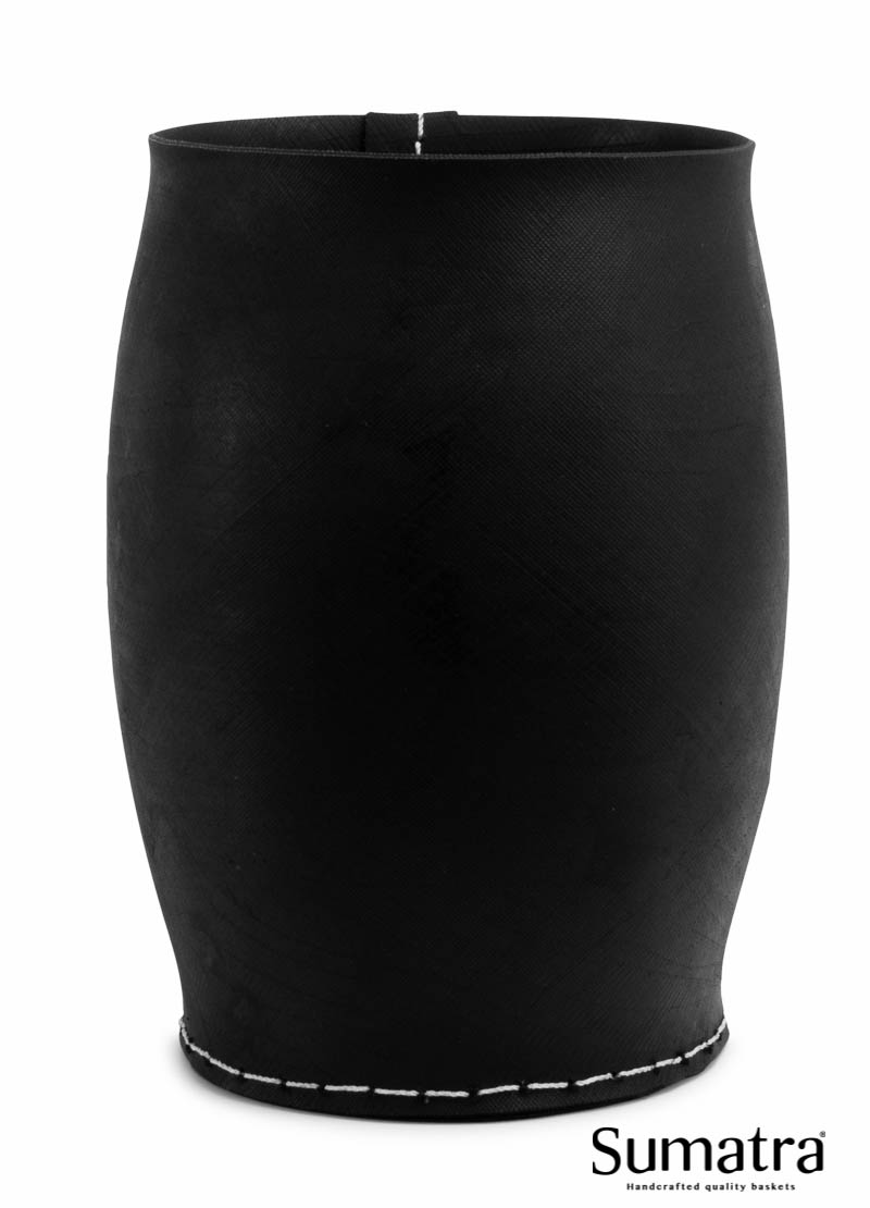 Sort håndlavet Sumatra kurv af genbrugsgummi