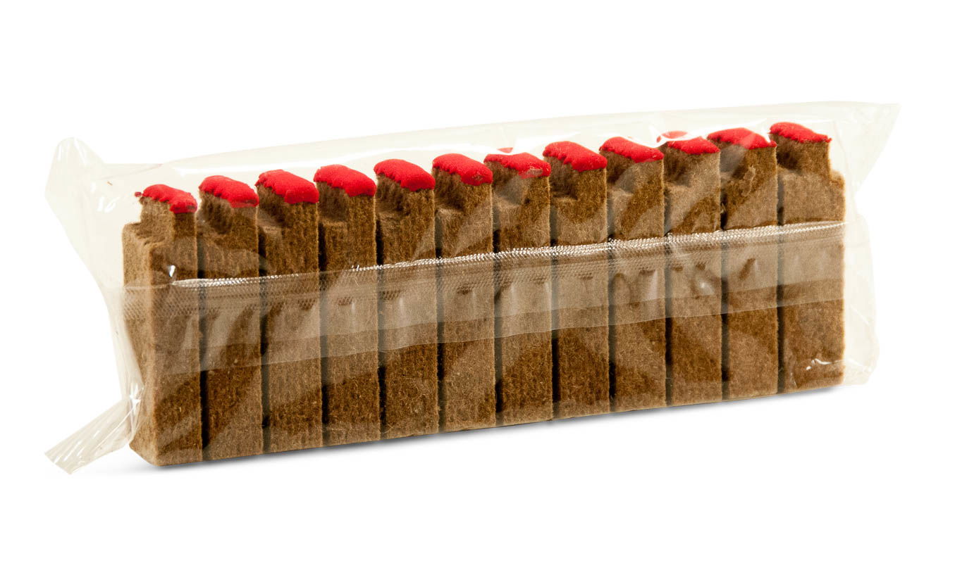Pakke med brune tændblokke med rød spids