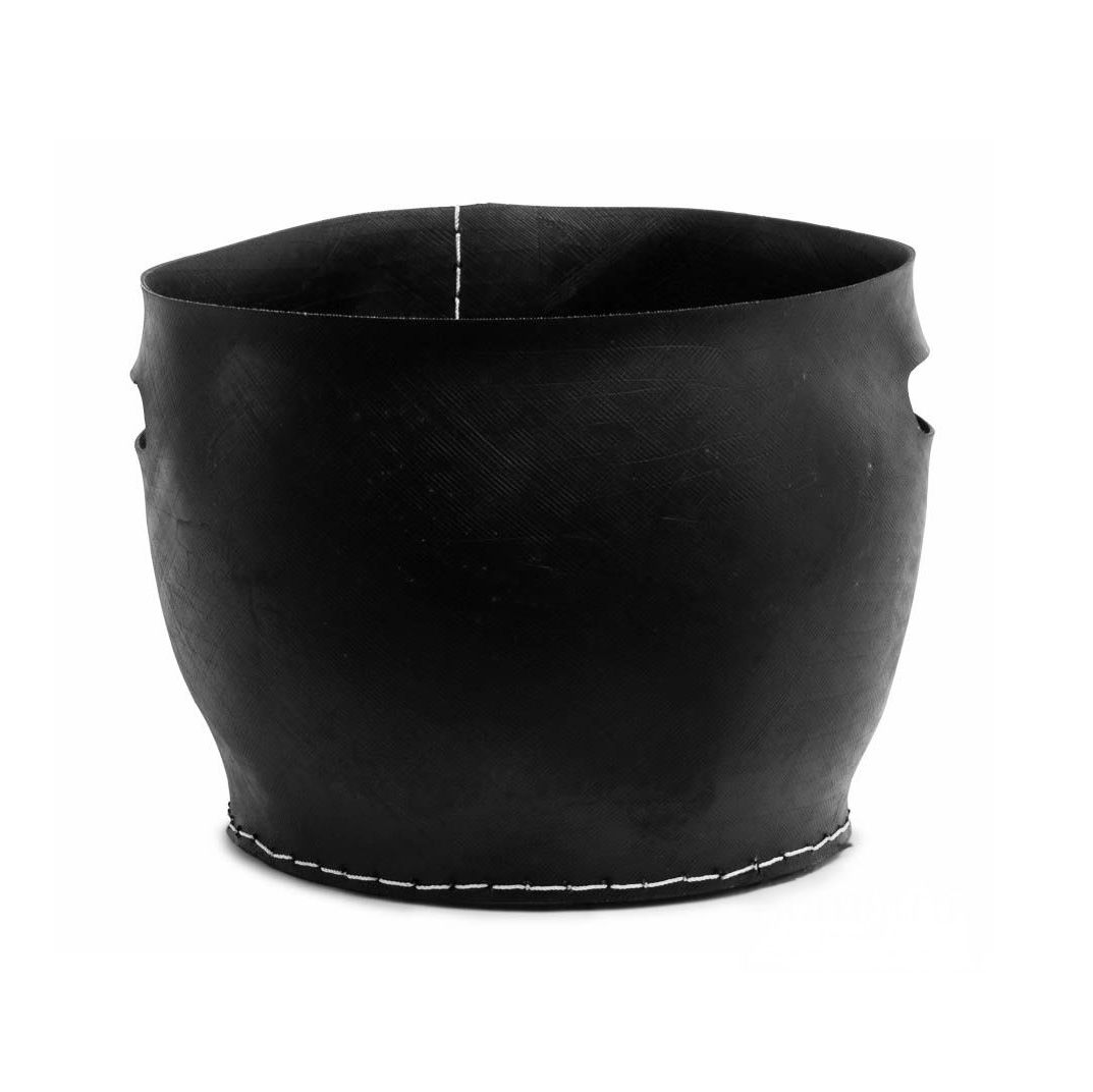 Rund sort Sumatra kurv i håndlavet genbrugsgummi